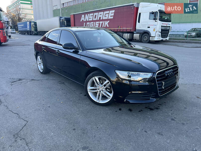 Седан Audi A6 2012 в Киеве