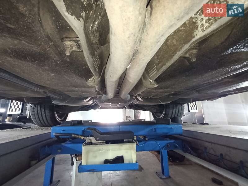 Універсал Audi A6 2004 в Чернівцях