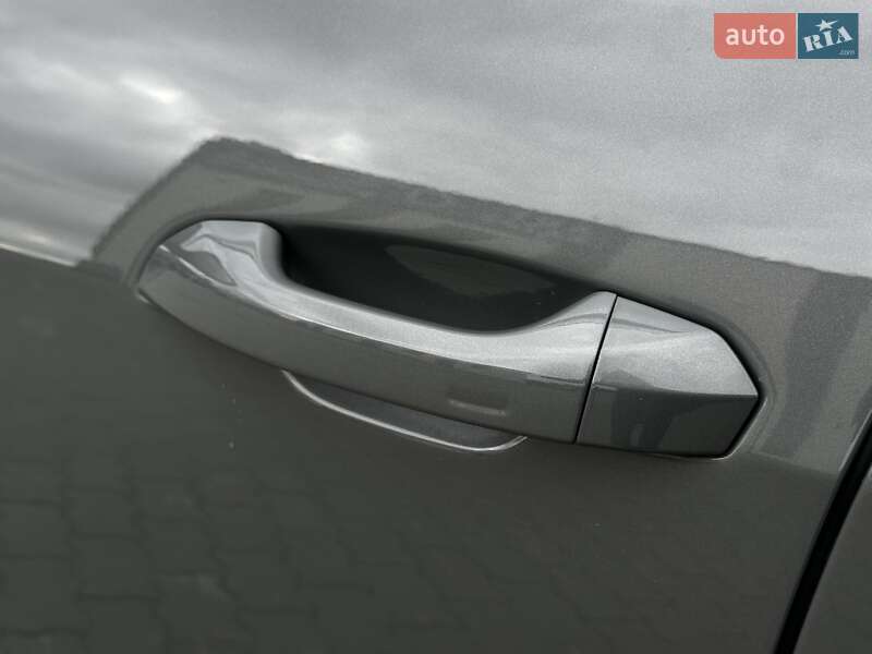 Седан Audi A6 2024 в Львові