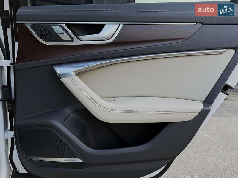 Седан Audi A6 2019 в Киеве