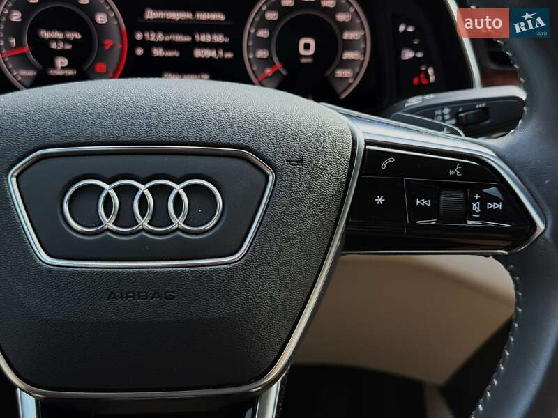 Седан Audi A6 2019 в Киеве