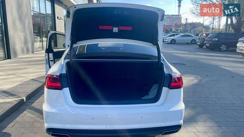 Седан Audi A6 2018 в Ужгороде
