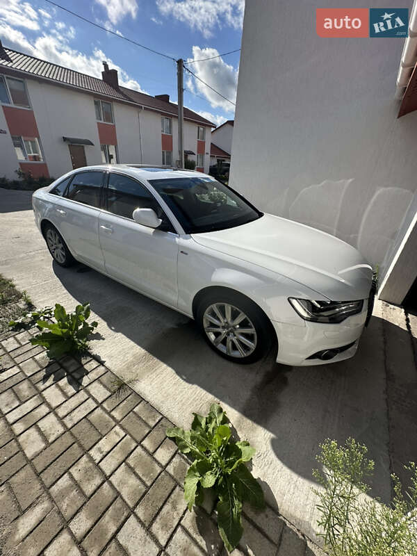 Седан Audi A6 2013 в Нетішині