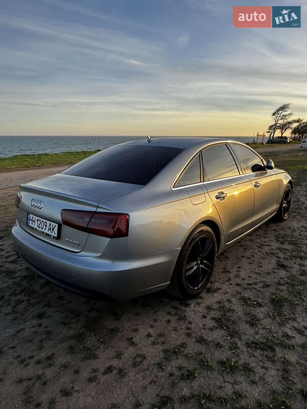 Седан Audi A6 2013 в Черноморске