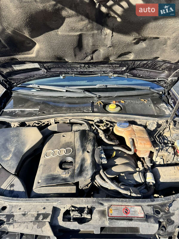 Седан Audi A6 1998 в Верховині