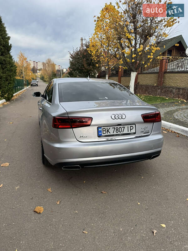 Седан Audi A6 2015 в Ровно