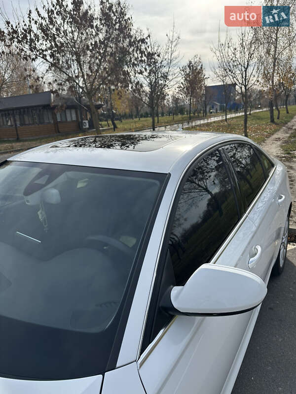 Седан Audi A6 2013 в Нетішині