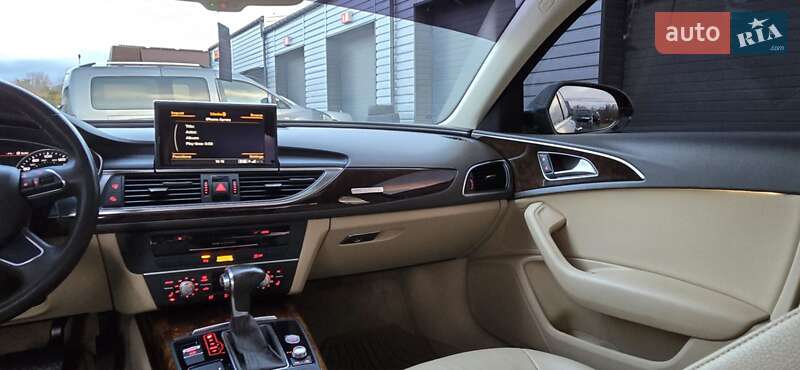 Седан Audi A6 2013 в Хоролі