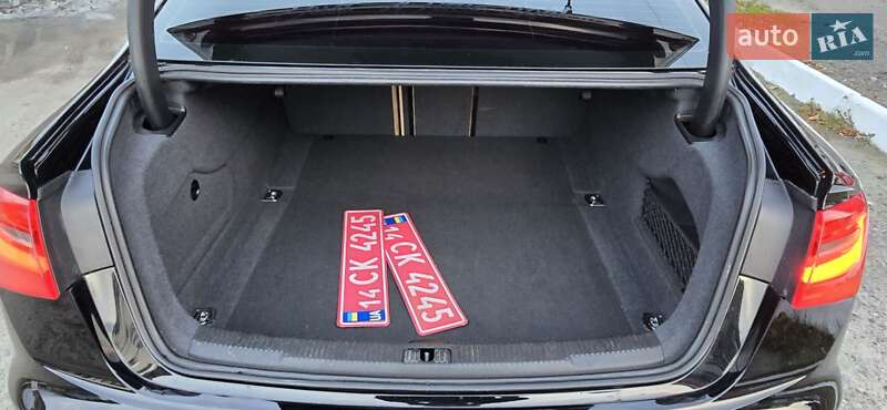 Седан Audi A6 2013 в Хоролі