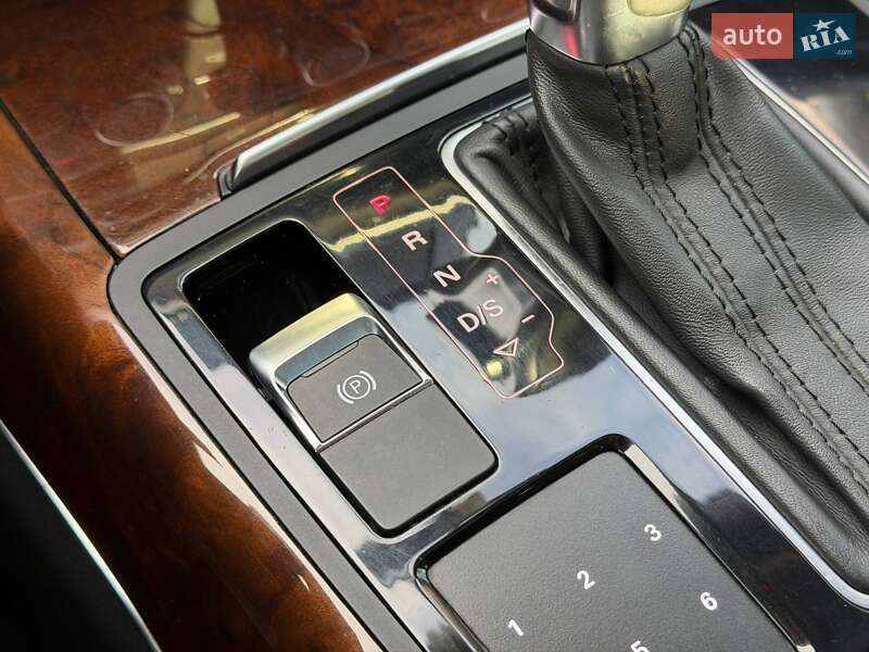 Седан Audi A6 2014 в Кривом Роге
