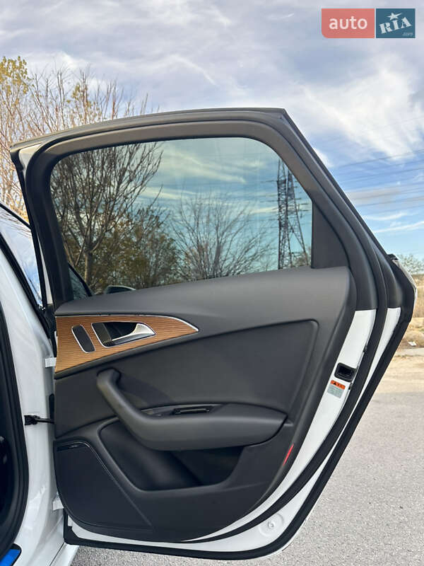 Седан Audi A6 2016 в Днепре