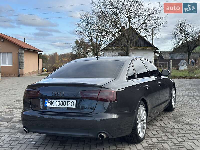 Седан Audi A6 2011 в Сарнах