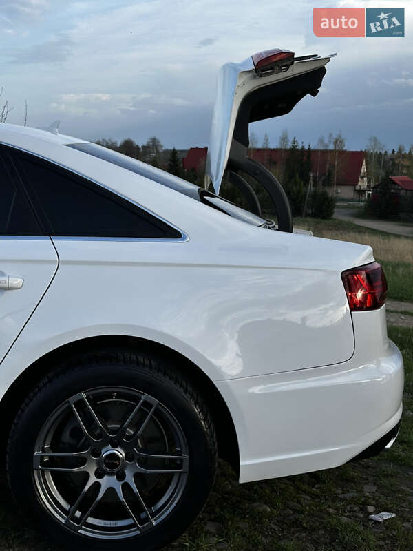 Седан Audi A6 2015 в Ивано-Франковске