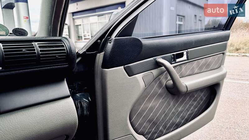 Седан Audi A6 1997 в Звягеле