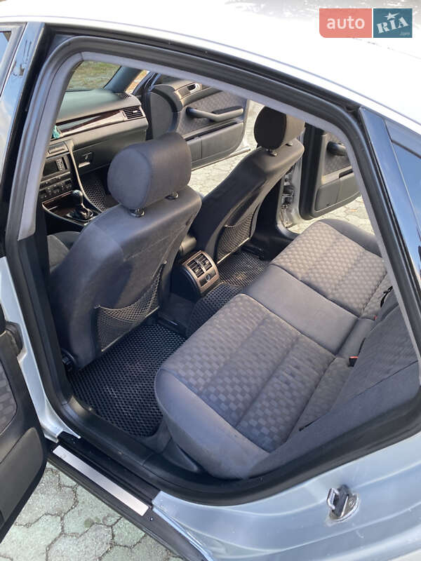 Седан Audi A6 1998 в Дубні фото 8 Седан Audi A6 1998 в Дубні