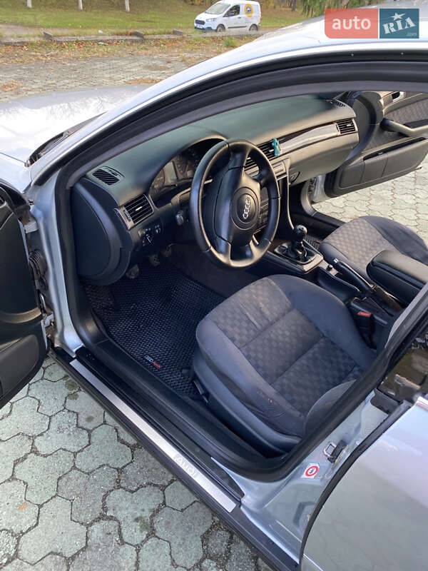 Седан Audi A6 1998 в Дубні фото 5 Седан Audi A6 1998 в Дубні