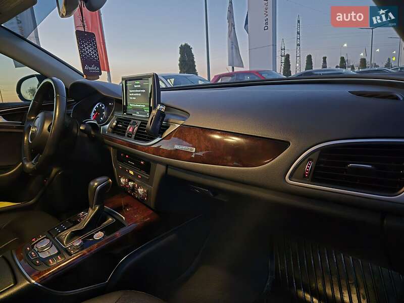 Седан Audi A6 2015 в Сваляве