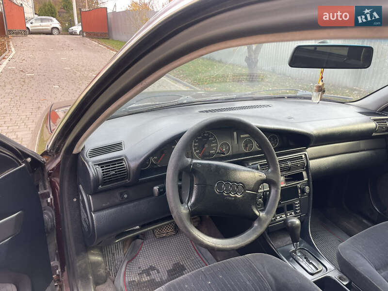Седан Audi A6 1995 в Чернівцях