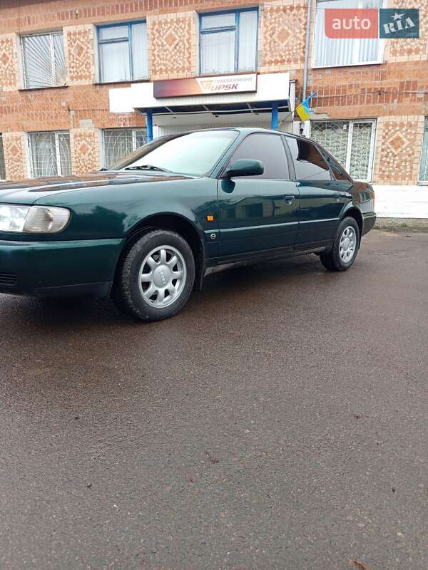 Седан Audi A6 1995 в Зарічному