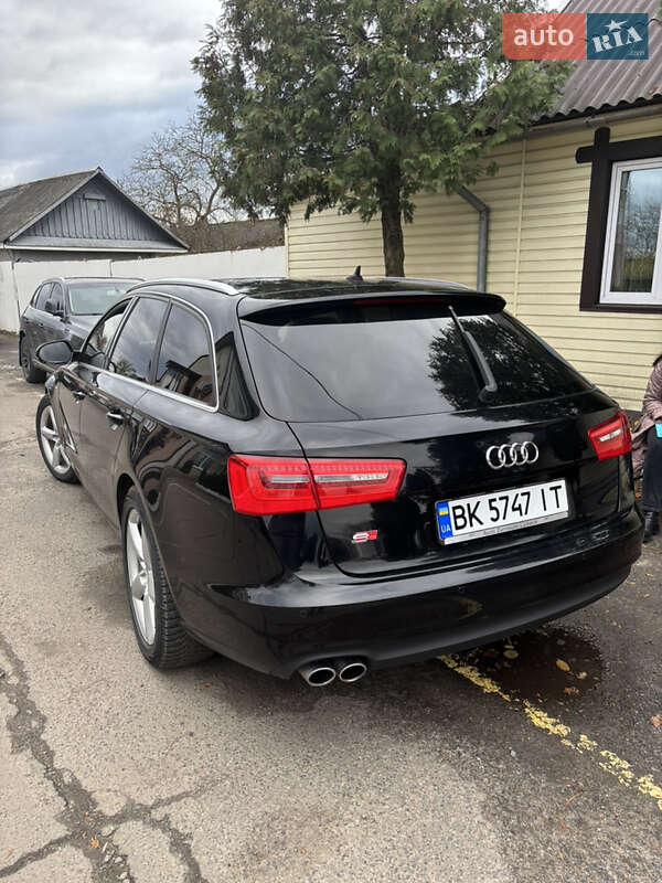 Универсал Audi A6 2012 в Рокитном