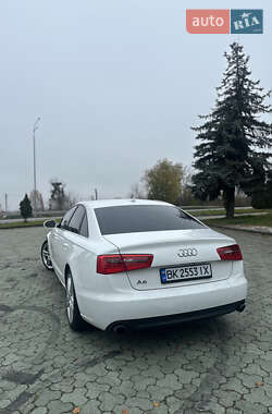 Седан Audi A6 2014 в Дубно