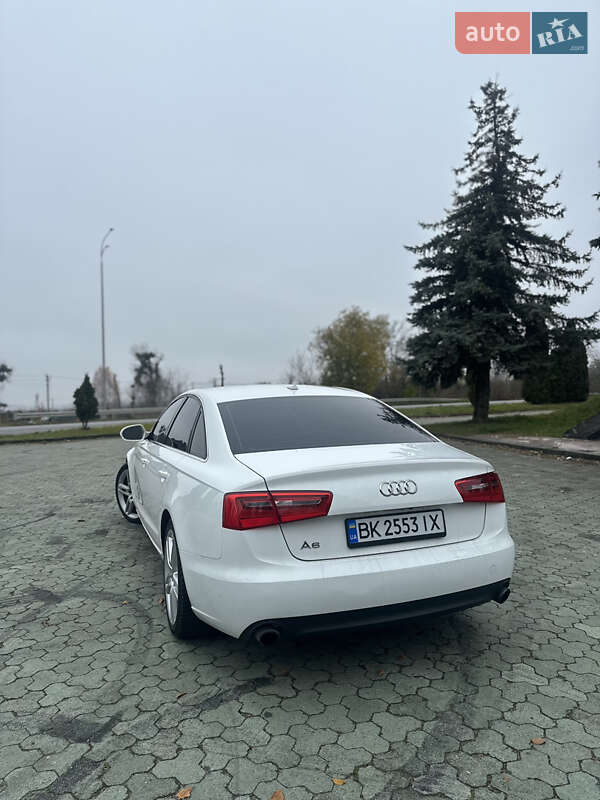Седан Audi A6 2014 в Дубно