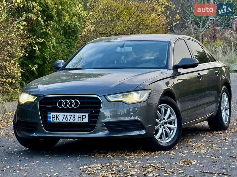 Седан Audi A6 2011 в Ровно