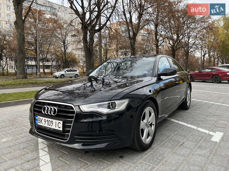 Седан Audi A6 2014 в Ровно