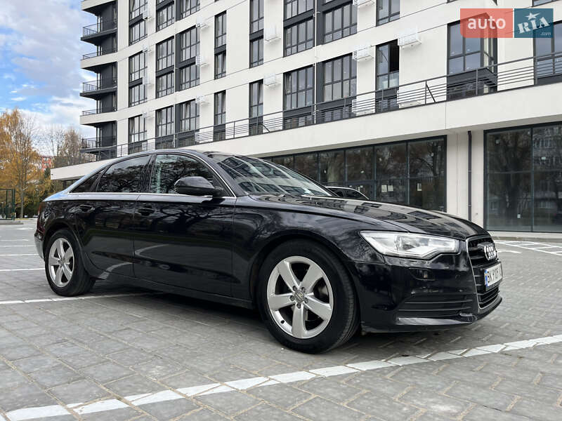 Седан Audi A6 2014 в Ровно