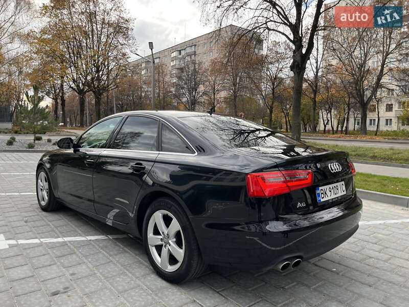 Седан Audi A6 2014 в Ровно