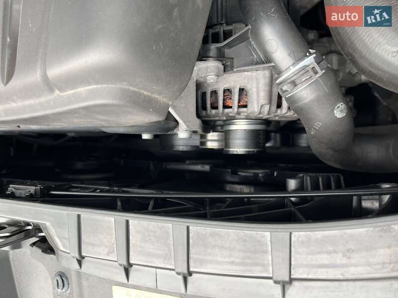 Седан Audi A6 2014 в Ровно