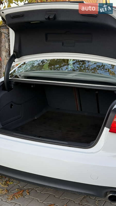 Седан Audi A6 2015 в Луцьку