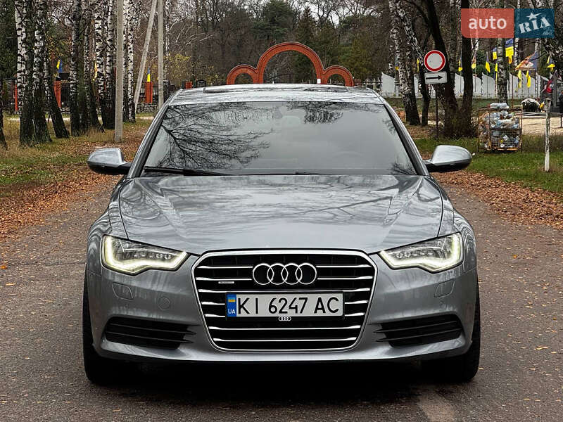 Седан Audi A6 2012 в Киеве