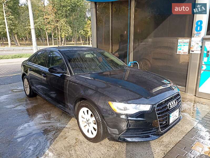 Седан Audi A6 2014 в Дніпрі