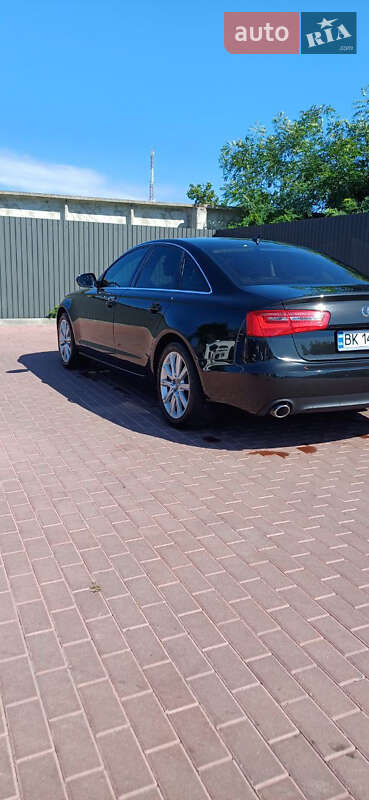 Седан Audi A6 2011 в Сарнах