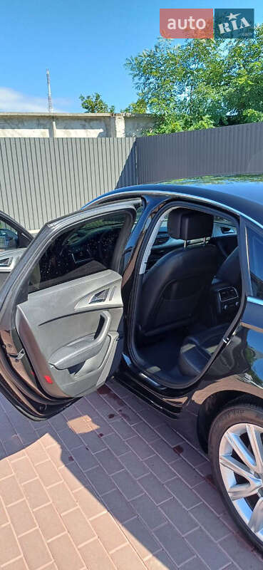 Седан Audi A6 2011 в Сарнах