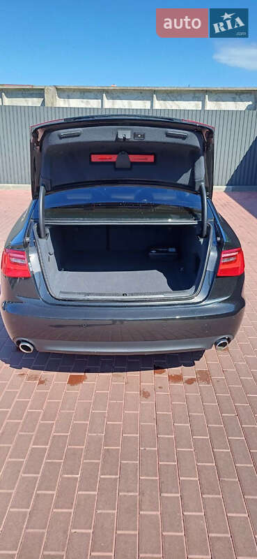 Седан Audi A6 2011 в Сарнах