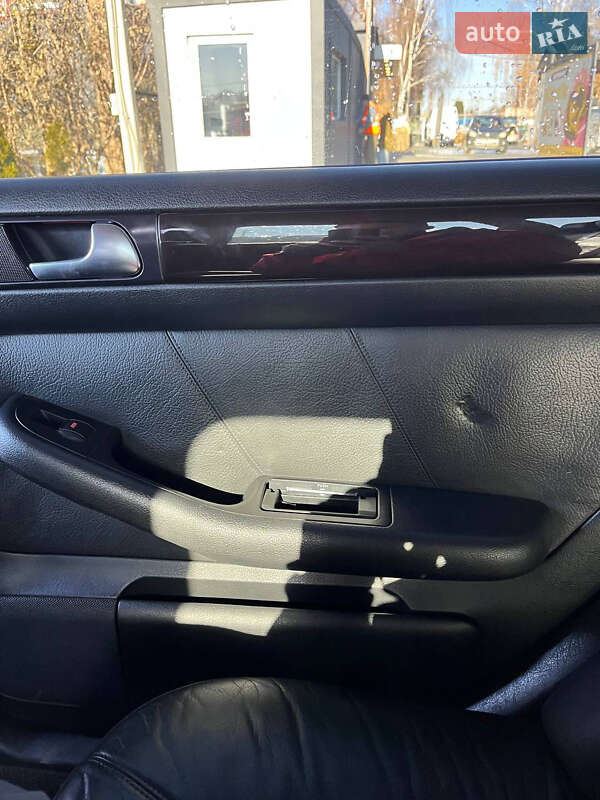 Универсал Audi A6 2001 в Черновцах