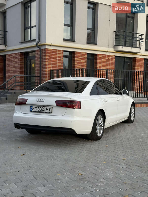 Седан Audi A6 2011 в Самборе