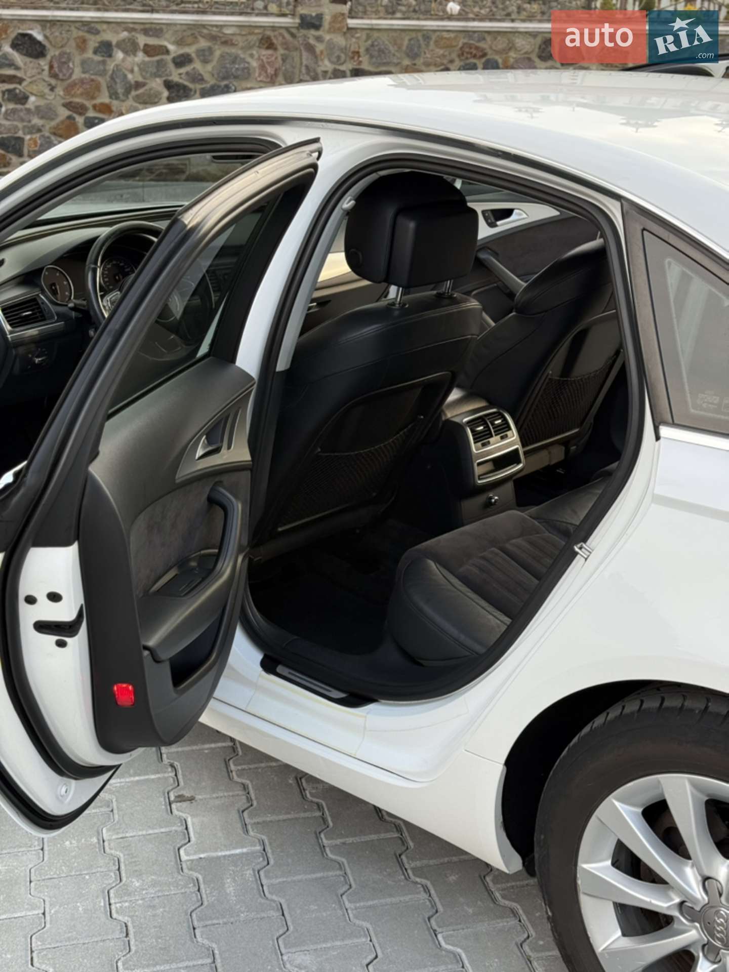 2011 Audi A6 - мініатюра 11