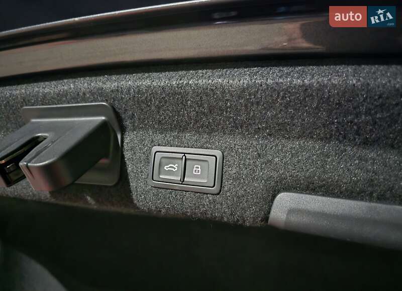 Седан Audi A6 2018 в Мукачевому