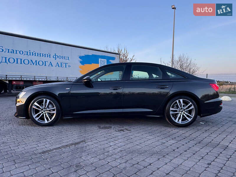 Седан Audi A6 2021 в Радивиліві