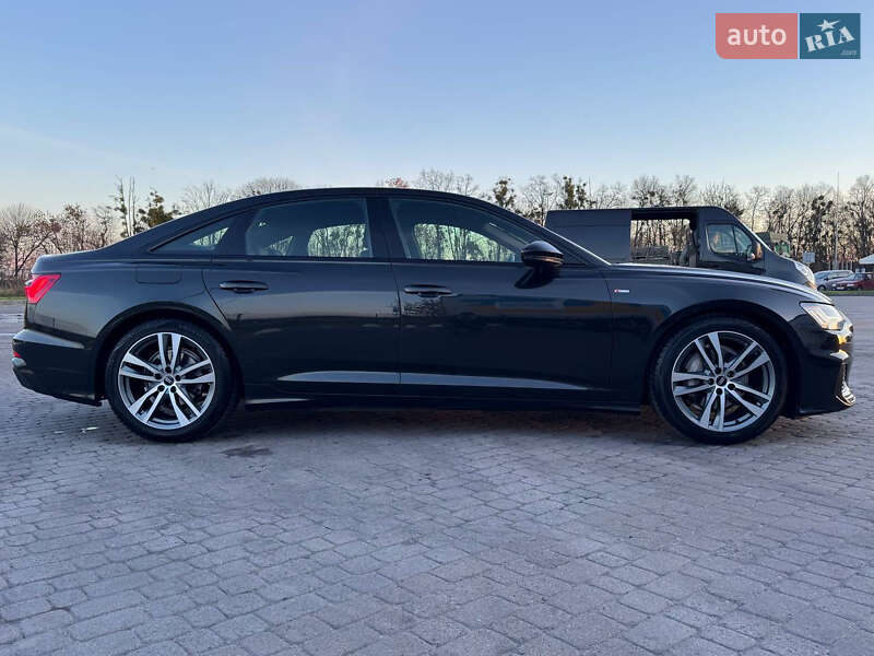 Седан Audi A6 2021 в Радивиліві