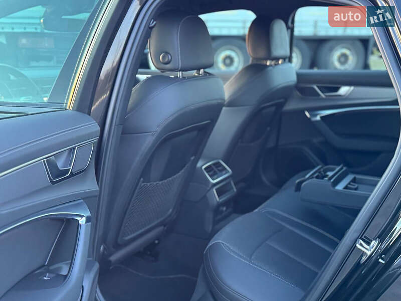 Седан Audi A6 2021 в Радивиліві