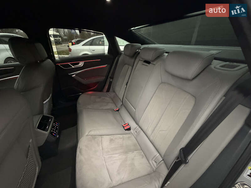 Седан Audi A6 2019 в Днепре