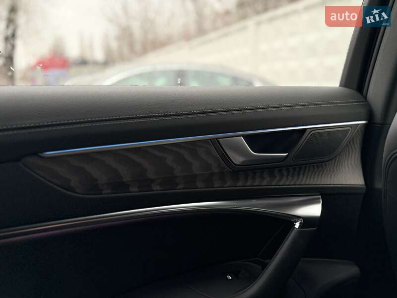 Седан Audi A6 2024 в Києві