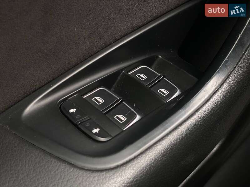 Седан Audi A6 2011 в Киеве