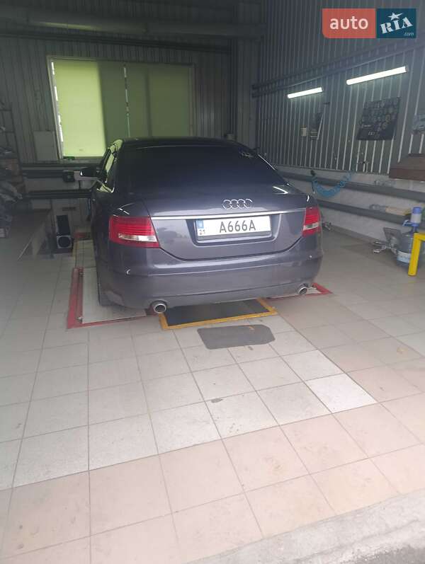 Седан Audi A6 2004 в Чорнобаї