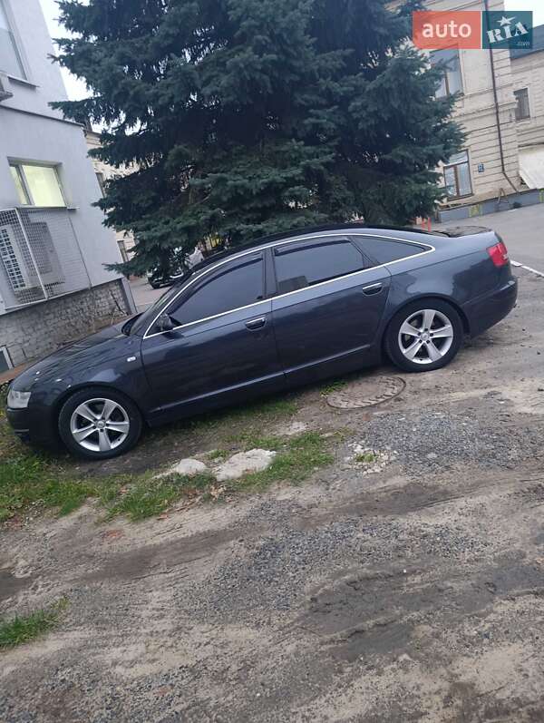 Седан Audi A6 2004 в Чорнобаї