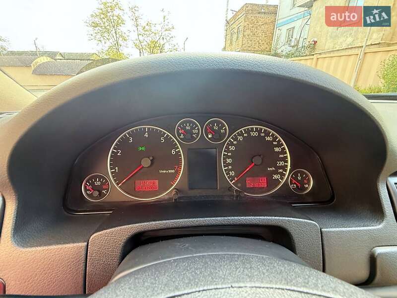 Седан Audi A6 2001 в Подільську